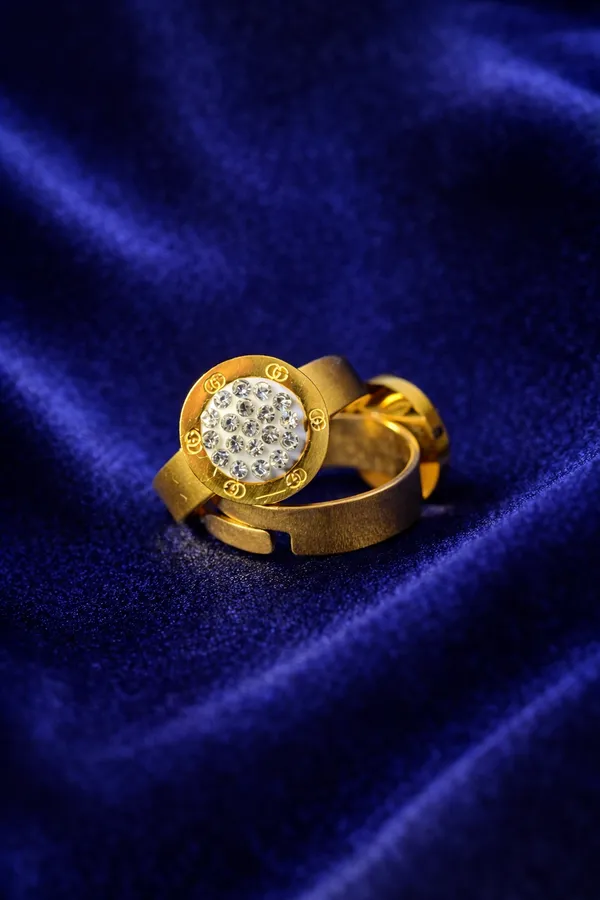 Golden_Elegant_Crystal_Studded_Statement_Ring_For_Women