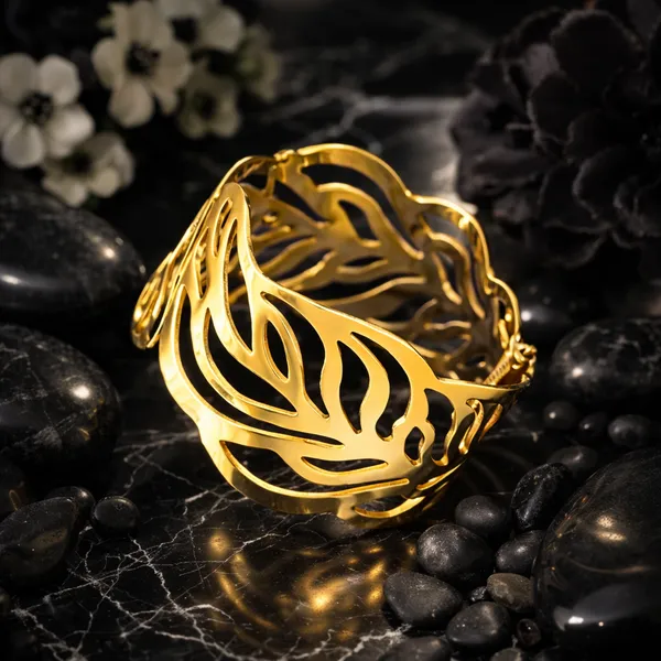 Gold_Plated_Leaf_Design_Statement_Bracelet_For_Women