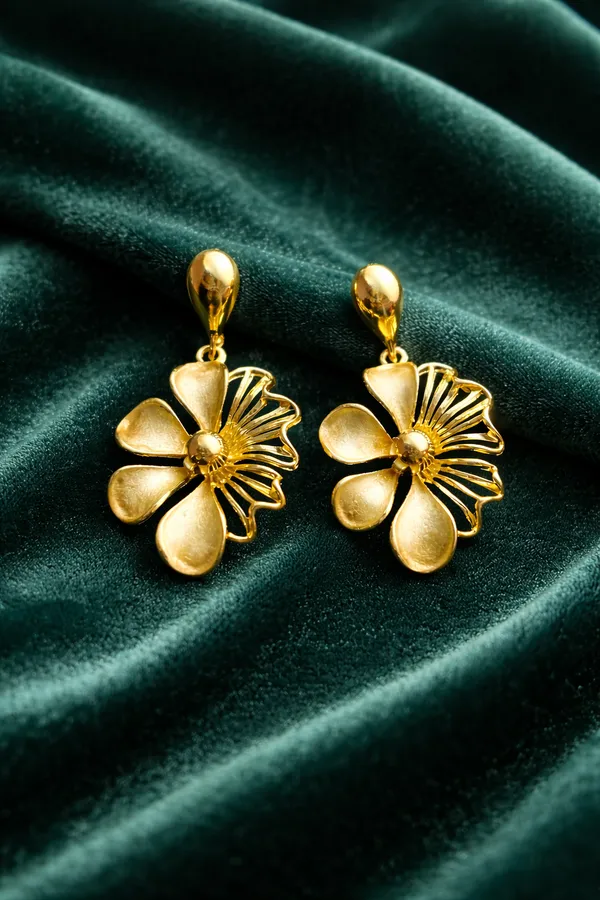 Golden_Floral_Drop_Earrings_For_Women