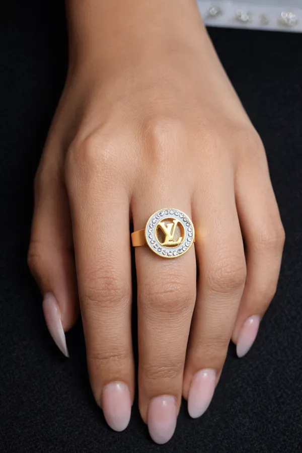 White_Sparkling_Logo_Ring_With_Crystal_Border_Statement_For_Women