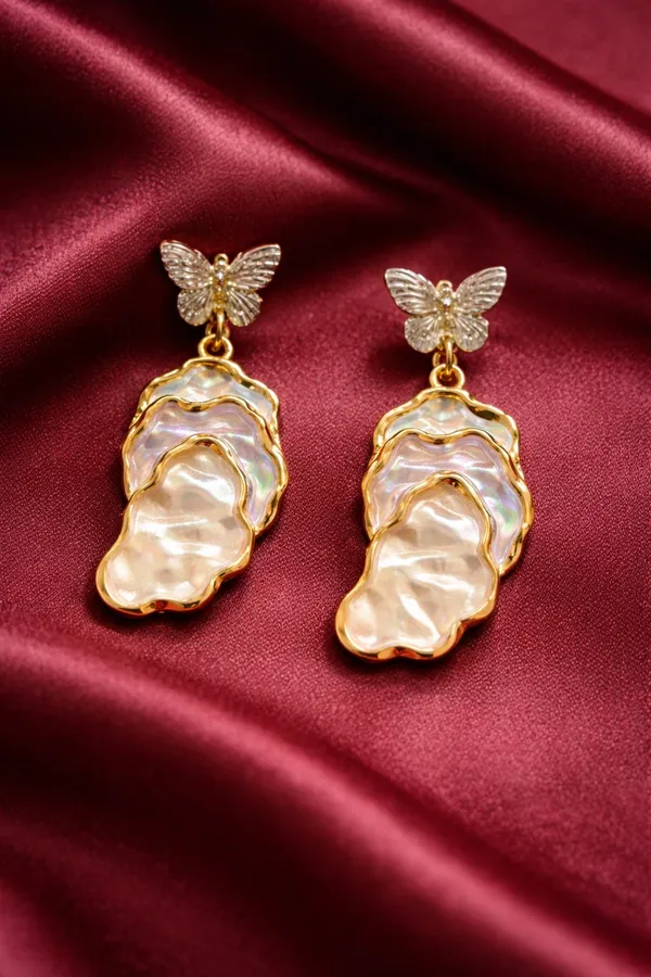 Off_White_Elegant_Butterfly_Pearl_Drop_Earrings_For_Women