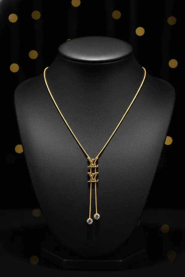 Golden_Elegant_Designer_Necklace_With_Crystal_Embellishments_For_Women