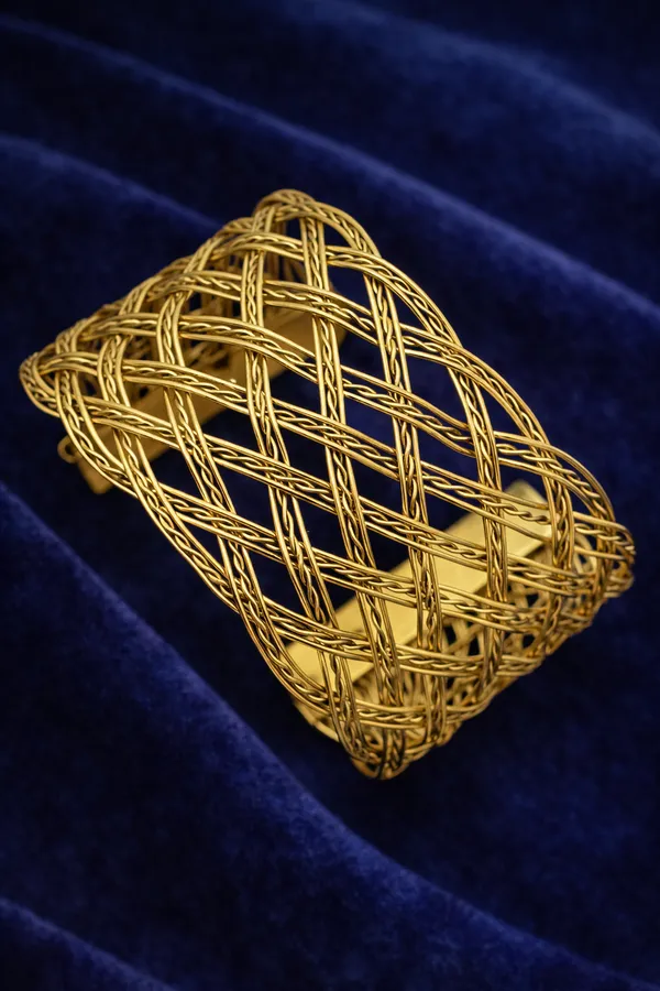 Silver_Wide_Woven_Cuff_Bracelet_For_Women