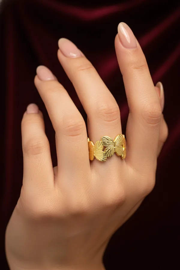 Golden_Elegant_Butterfly_Pattern_Ring_For_Women