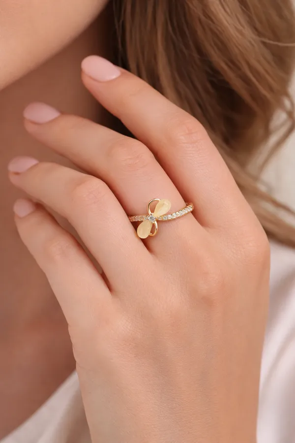 Golden_Elegant_Butterfly_Ring_With_Crystal_Accents_Adjustable_Fashion_For_Women