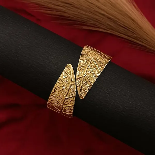 Golden_Leaf_Design_Adjustable_Cuff_Bracelet_For_Women