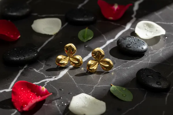 Golden_Three_Petal_Flower_Stud_Earrings_For_Women