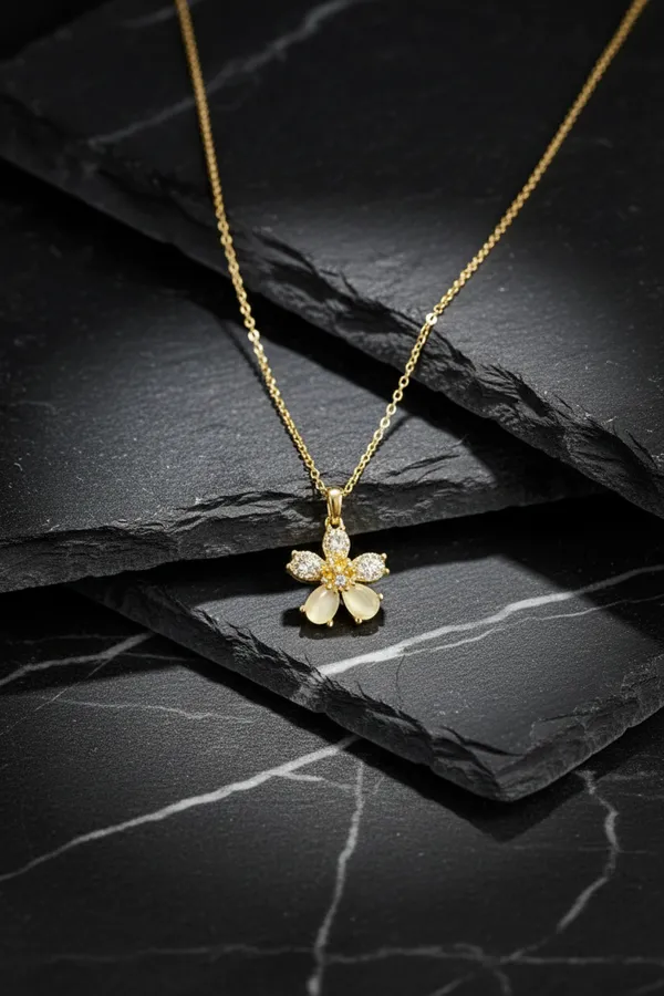 White_Elegant_Floral_Crystal_Pendant_Necklace_With_Gold_Chain_For_Women