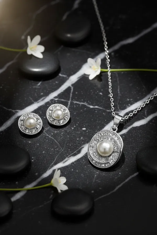 White_Elegant_Pearl_And_Crystal_Jewelry_Set_Necklace_Earrings_For_Women