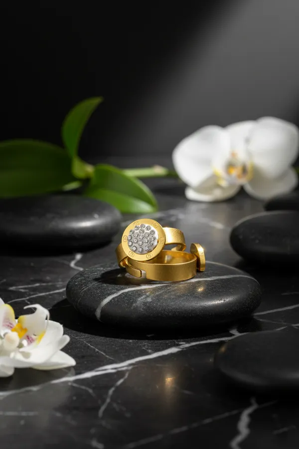 Golden_Elegant_Crystal_Studded_Statement_Ring_For_Women