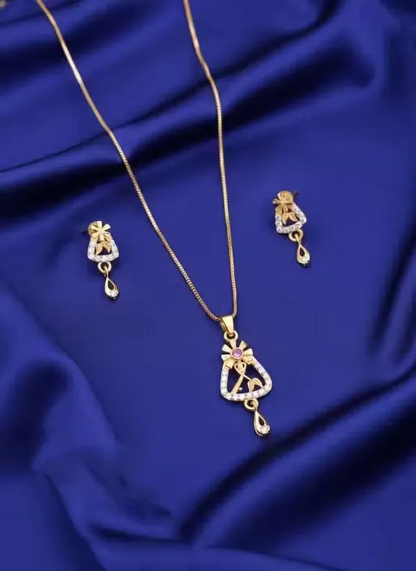 Gold_Plated_Triangle_Pendant_Necklace_Set_With_Earrings_For_Women
