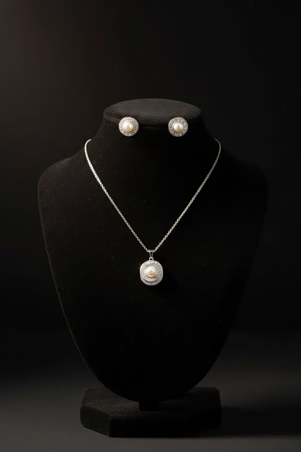 White_Elegant_Pearl_And_Crystal_Jewelry_Set_Necklace_Earrings_For_Women