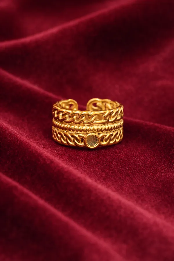 Golden_Layered_Gold_Chain_Ring_With_Decorative_Patterns_And_Stone_Accent_For_Women