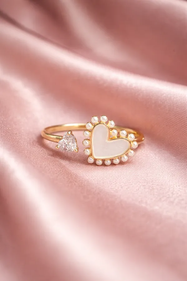 Off_White_Heart_And_Triangle_Pearl_Ring_Adjustable_Fashion_For_Women