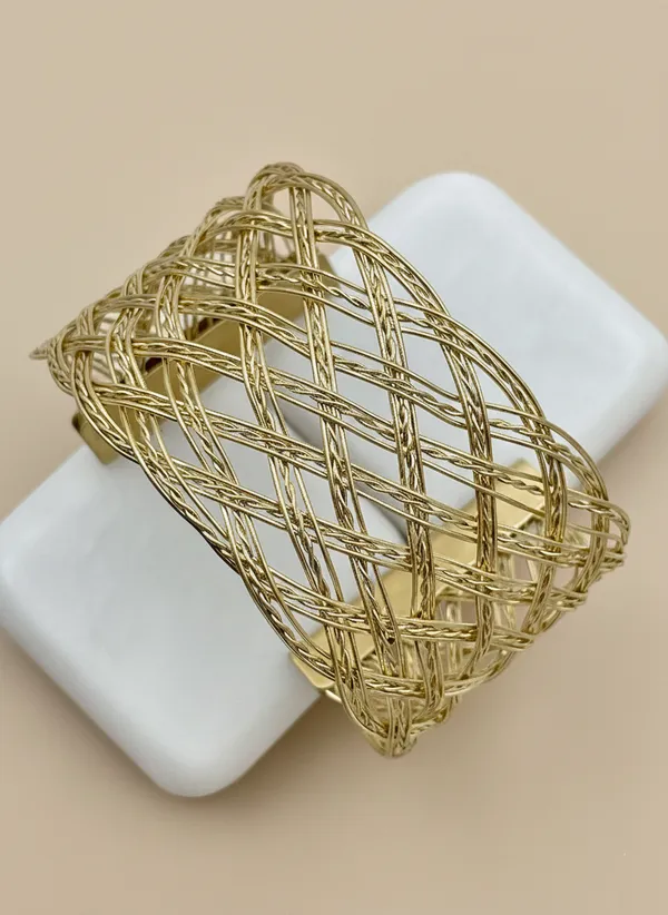 Golden_Lattice_Weave_Wide_Cuff_Bracelet_For_Women