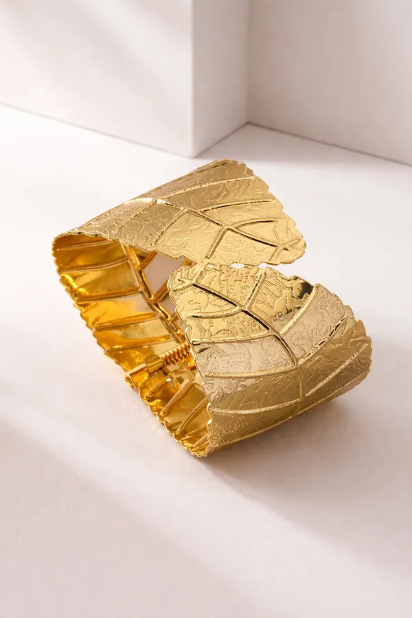 Golden_Textured_Gold_Leaf_Design_Wide_Cuff_Bracelet_For_Women