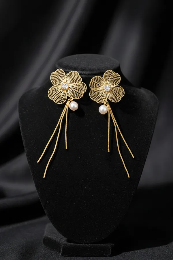 White_Golden_Flower_Pearl_Drop_Earrings_For_Women