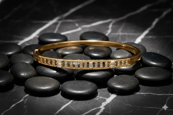 Golden_Elegant_Gold_Plated_Bangle_With_Baguette_And_Round_Crystal_Detailing_For_Women