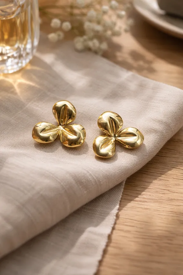 Golden_Three_Petal_Flower_Stud_Earrings_For_Women