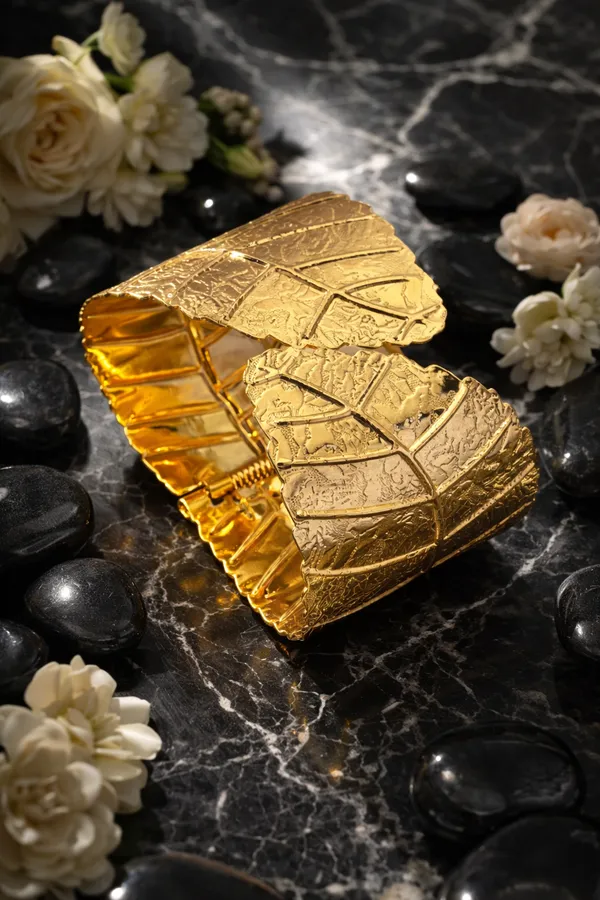 Golden_Textured_Gold_Leaf_Design_Wide_Cuff_Bracelet_For_Women