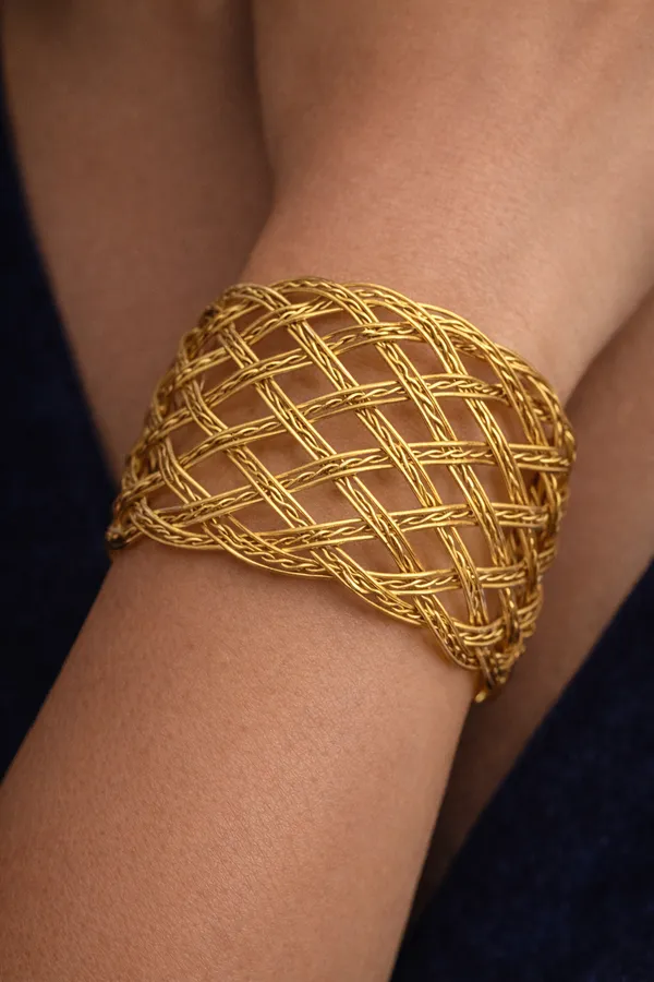 Golden_Lattice_Weave_Wide_Cuff_Bracelet_For_Women