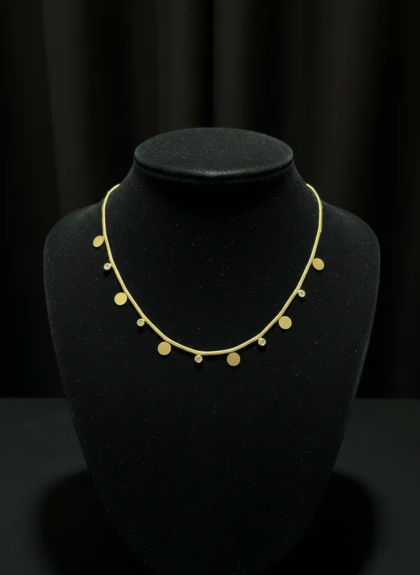 Golden_Disc_And_Crystal_Charm_Choker_Necklace_For_Women