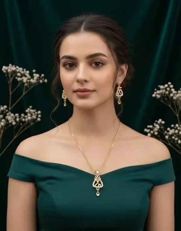 Gold_Plated_Triangle_Pendant_Necklace_Set_With_Earrings_For_Women