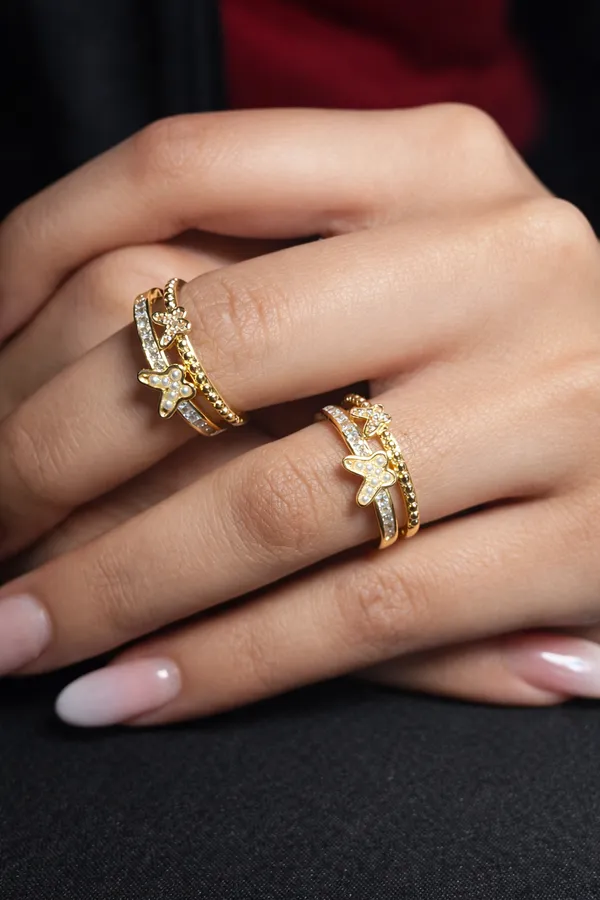 Golden_Elegant_Butterfly_Stackable_Ring_Set_With_Crystal_Embellishments_For_Women