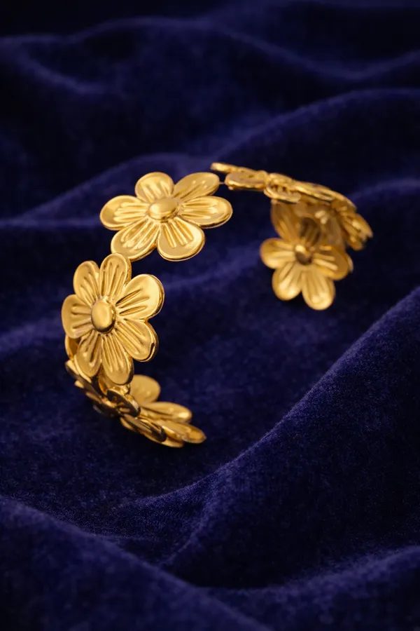 Golden_Floral_Cuff_Bracelet_With_Dimensional_Flower_Design_For_Women