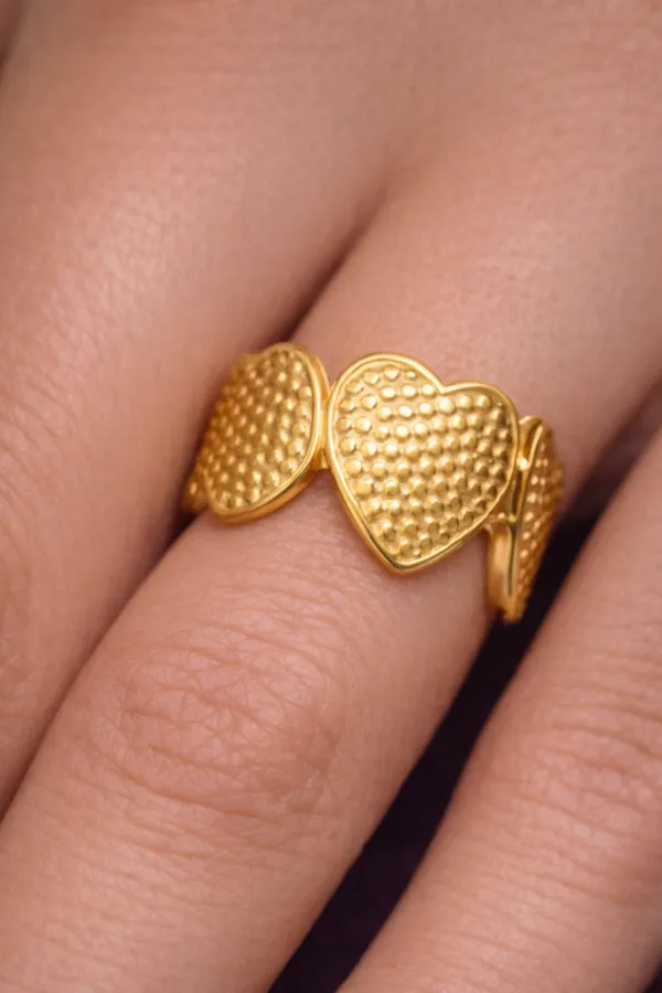 Gold_Plated_Heart_Textured_Statement_Ring_For_Women