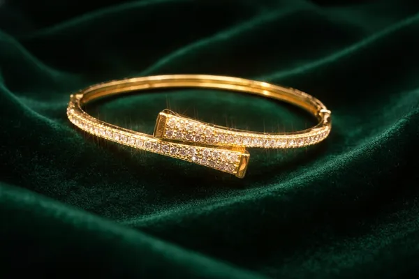 Gold_Plated_Crystal_Studded_Nail_Bangle_Bracelet_For_Women