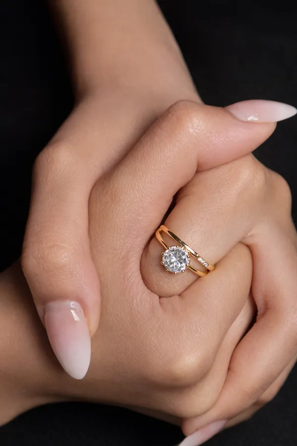 White_Elegant_Gold_Plated_Solitaire_Diamond_Ring_With_Split_Band_Design_For_Women