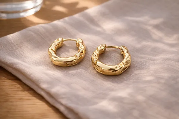 Golden_Twisted_Hoop_Earrings_For_Women