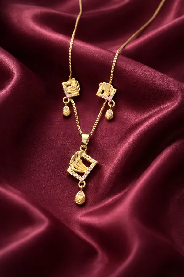 Golden_Elegant_Gold_Plated_Pendant_Necklace_Set_With_Matching_Earrings_For_Women