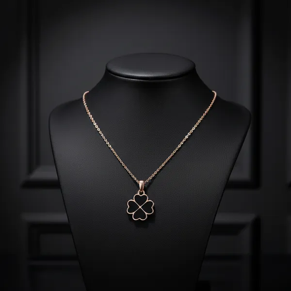 Black_Four_Leaf_Clover_Pendant_Necklace_With_Rose_Gold_Chain_For_Women