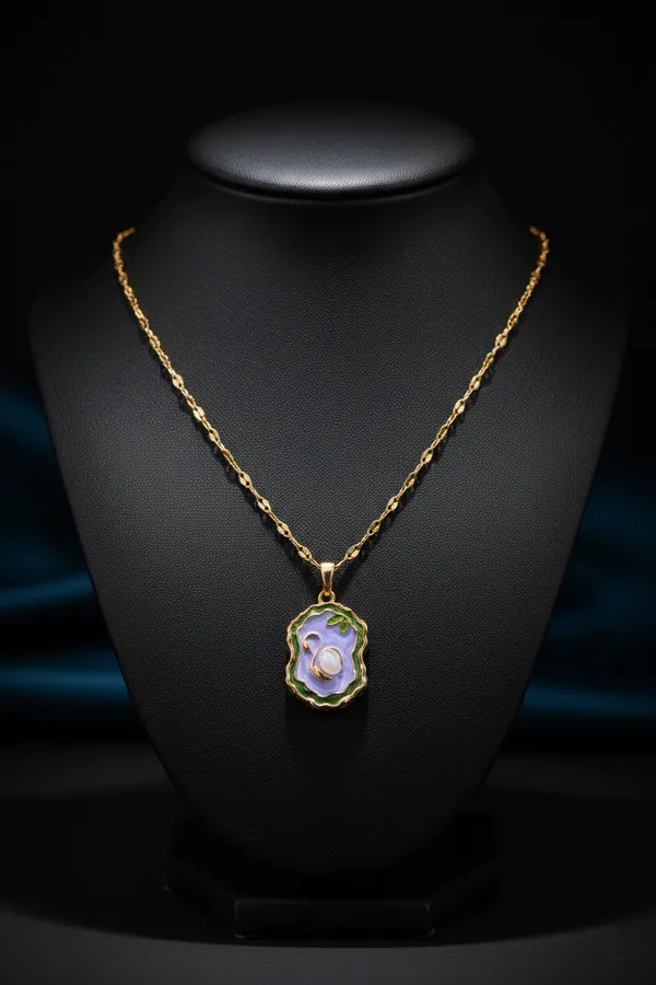 White_Elegant_Purple_Jade_Gourd_Pendant_Necklace_With_Gold_Chain_For_Women