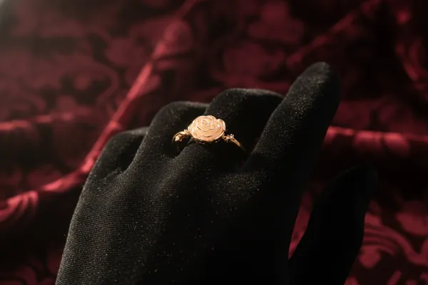 Pink_Rose_Gold_Plated_Flower_Ring_For_Women