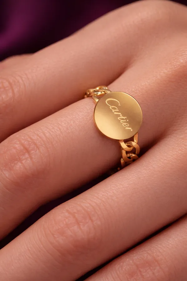 Golden_Cartier_Engraved_Gold_Chain_Ring_For_Women