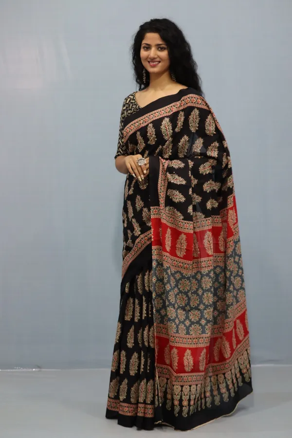 Black_Ajrakh_Print_Cotton_Saree_with_Red_Border