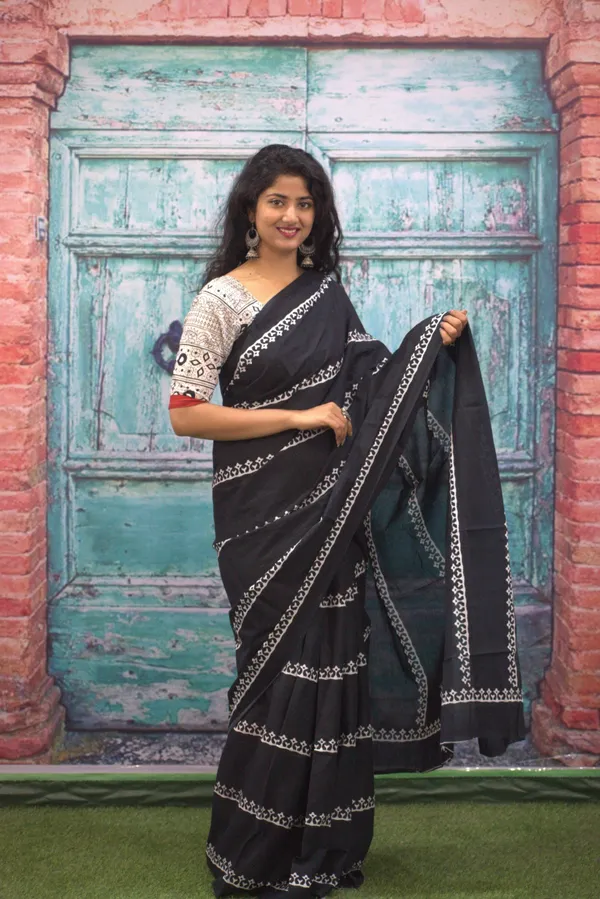 Black_Elegant_Jaali_Print_Cotton_Saree_with_Designer_Blouse