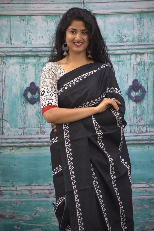 Black_Elegant_Jaali_Print_Cotton_Saree_with_Designer_Blouse