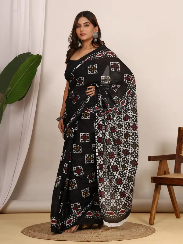 Black_Floral_Printed_Cotton_Saree_for_Women_|_Elegant_Designer_Soft_Cotton_Saree_|_Traditional_Ethnic_Wear