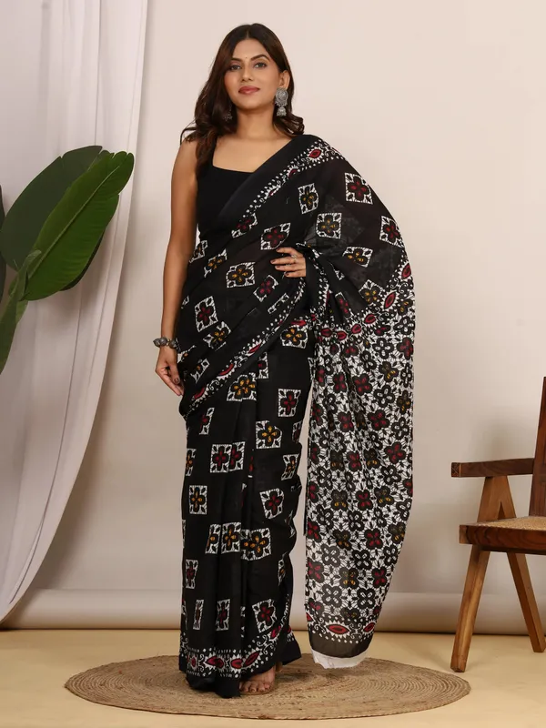 Black_Floral_Printed_Cotton_Saree_for_Women_|_Elegant_Designer_Soft_Cotton_Saree_|_Traditional_Ethnic_Wear