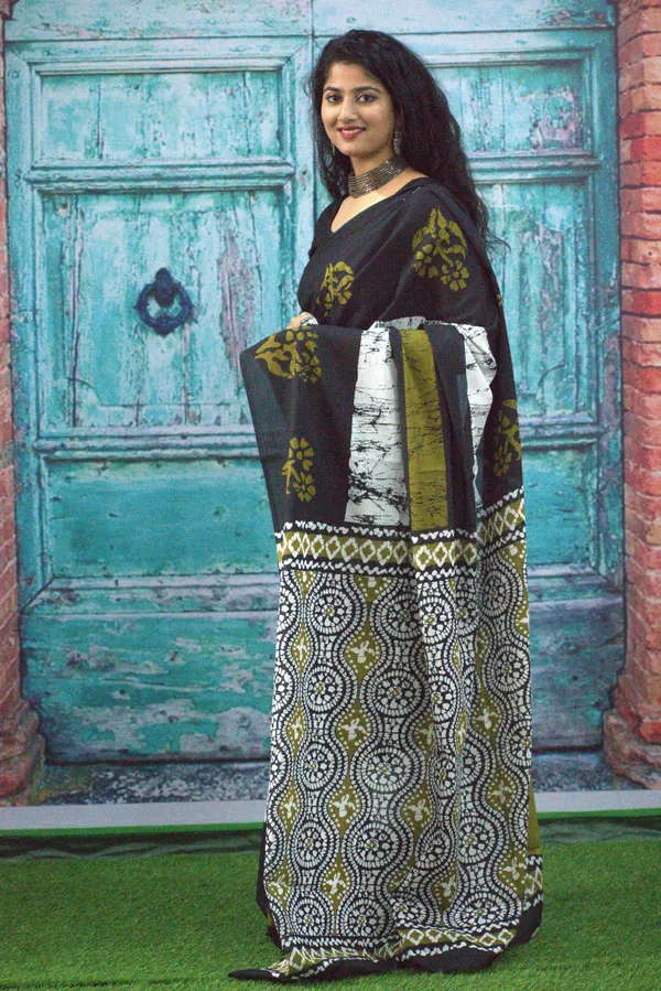 Black_&_Olive_Green_Batik_Print_Cotton_Saree_with_Designer_Border