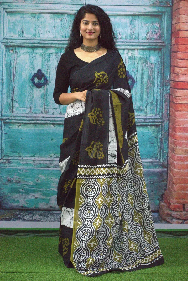 Black_&_Olive_Green_Batik_Print_Cotton_Saree_with_Designer_Border