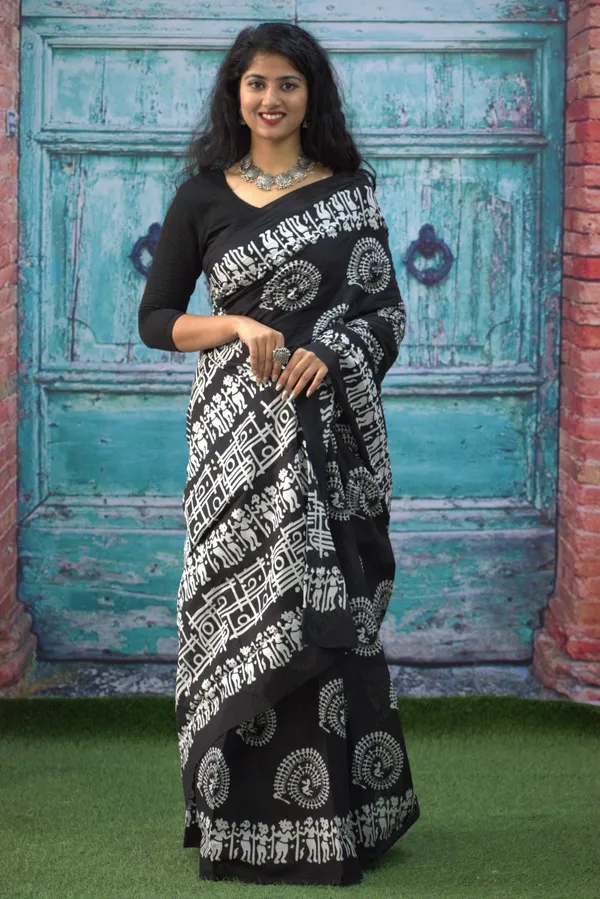 Black_&_White_Warli_Chakri_Print_Cotton_Saree_with_Ethnic_Border