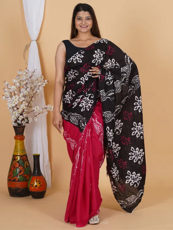Classic_Black_Batik_Print_Cotton_Saree_with_Red_Pallu