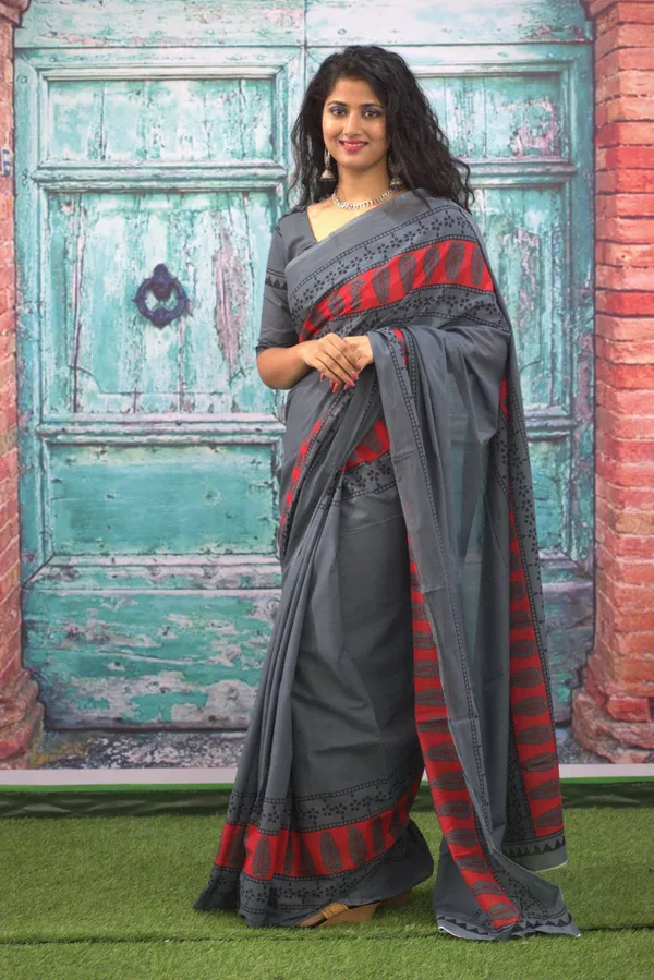 Classic_Grey_&_Red_Border_Printed_Saree