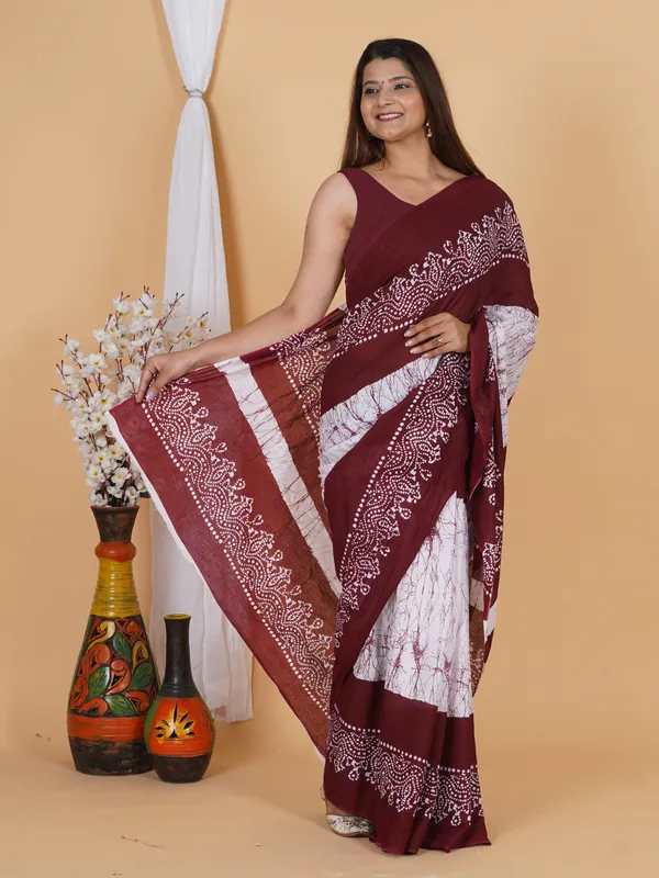 Deep_Maroon_Traditional_Batik_Print_Saree