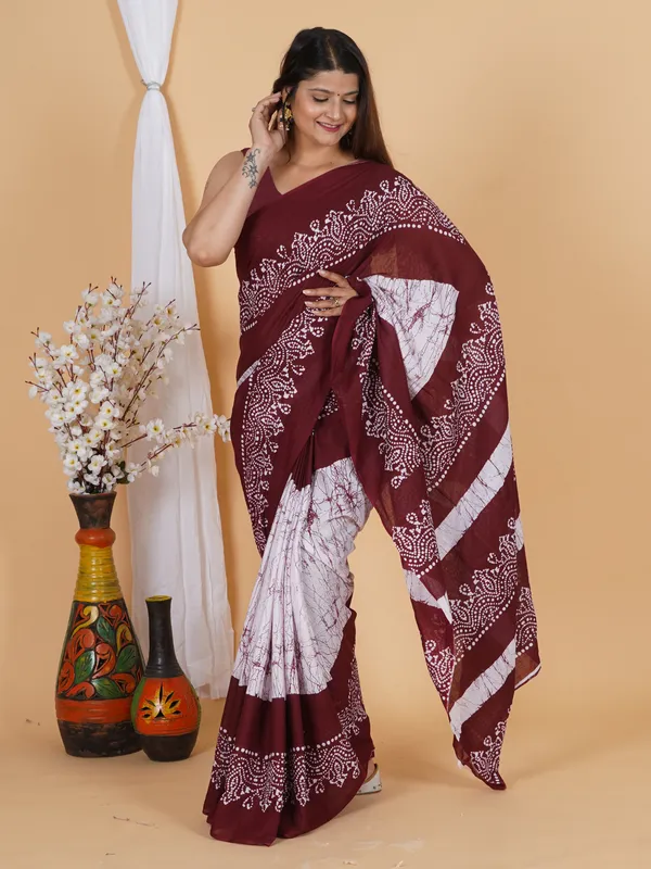 Deep_Maroon_Traditional_Batik_Print_Saree
